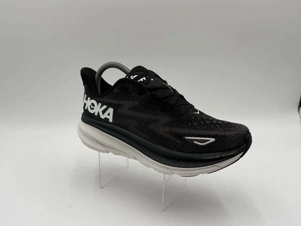 Hoka One One Clifton 9 Black/White Running Shoe's Women's Size 8B 1127896BWHT